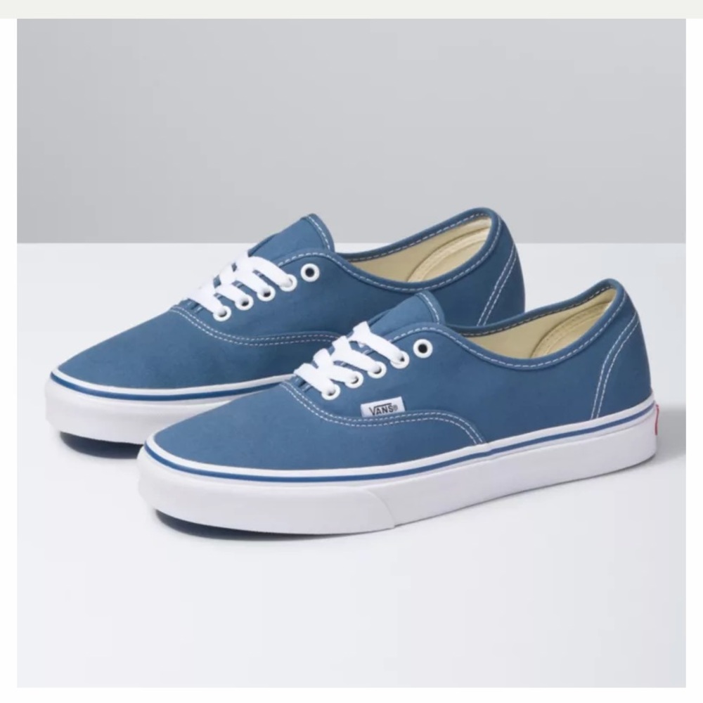 Vans tennis shoes